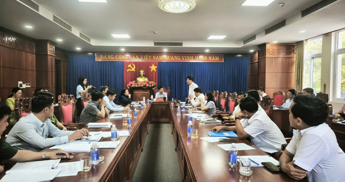 
 Mpồl Sồr lơh bơcri priă lơh bơt bơtàu hìu bơsram ai ală sàh tiah nhàr lơgar càr Dăk Lăk pơrjum nàng chồl mhar tŭ tơngai mut lơh