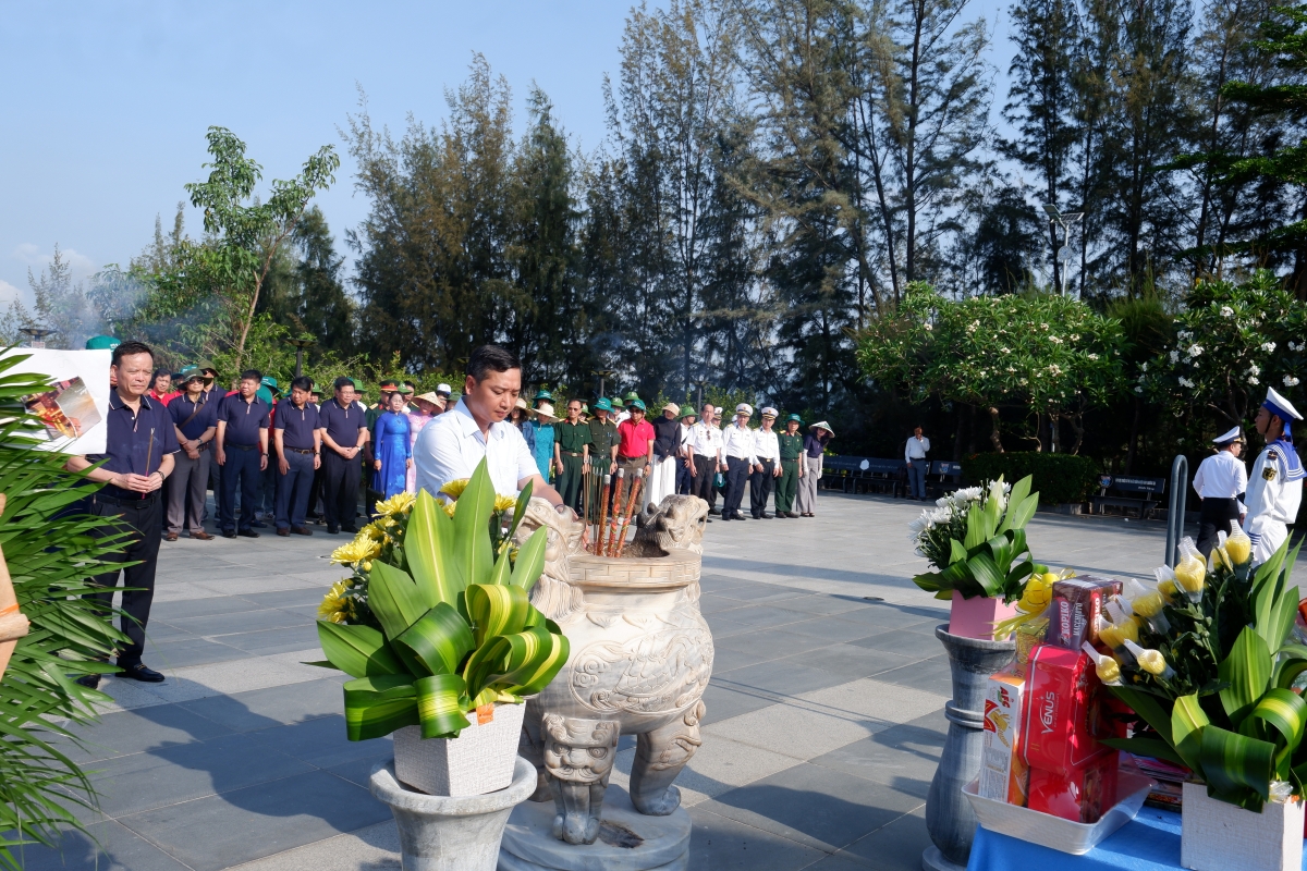 Phung hlăm êpul ngă bruă myơr brui mngưi bi hdơr phung jhŏng ktang djiê êngiă