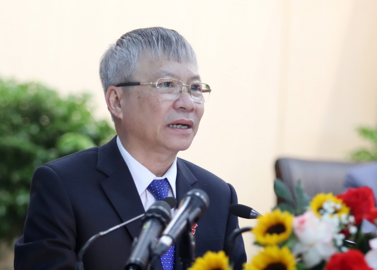 Chủ tịch HĐND thành phố Nguyễn Đức Dũng phát biểu khai mạc kỳ họp. Ảnh: TRỌNG HUY