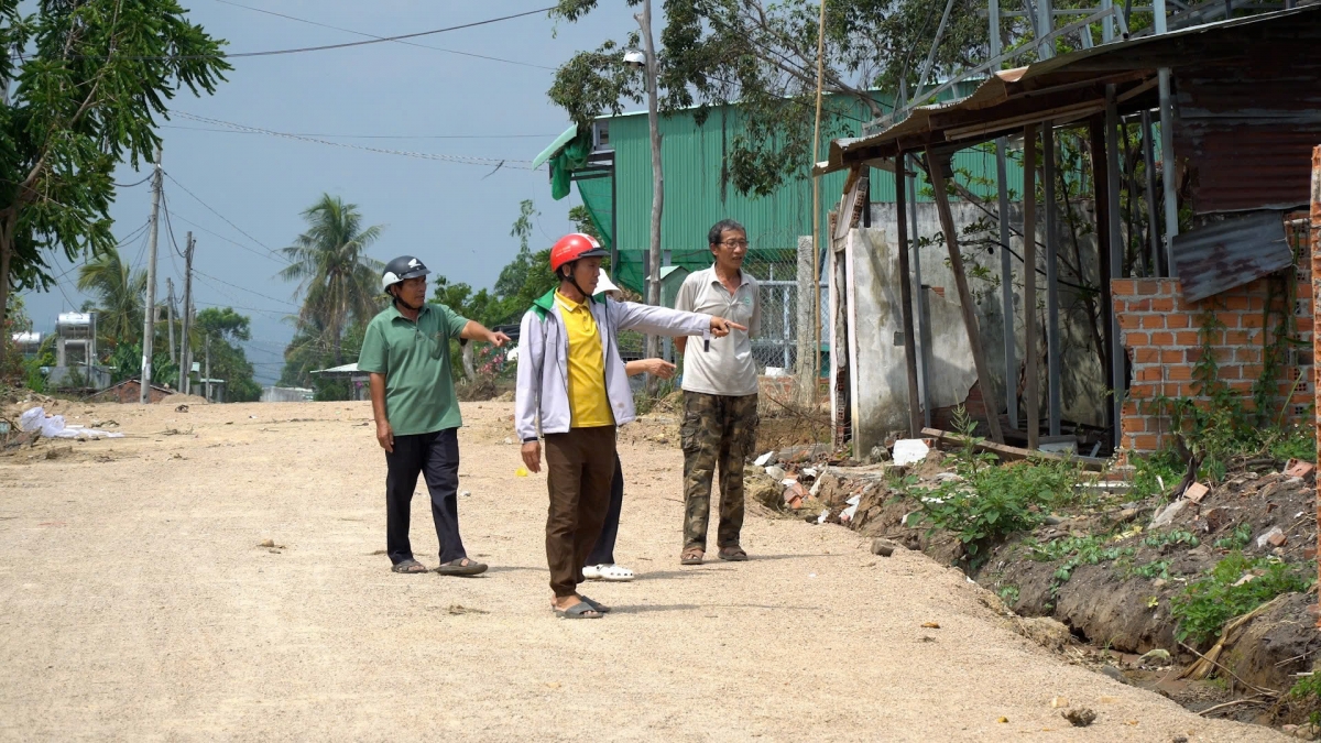 Jơlan hơmâo pok prong yua hơmâo tơlơi tŭ ư pơyơr lŏn mơng neh met wa
