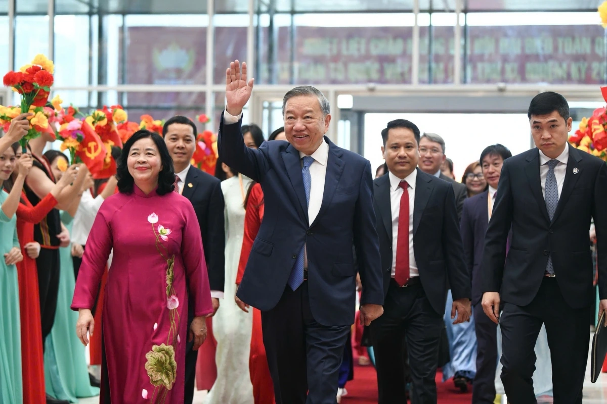 Peih pakak praong prang Nyaom roya Mat tran Negar Viet Nam mbang ka XI