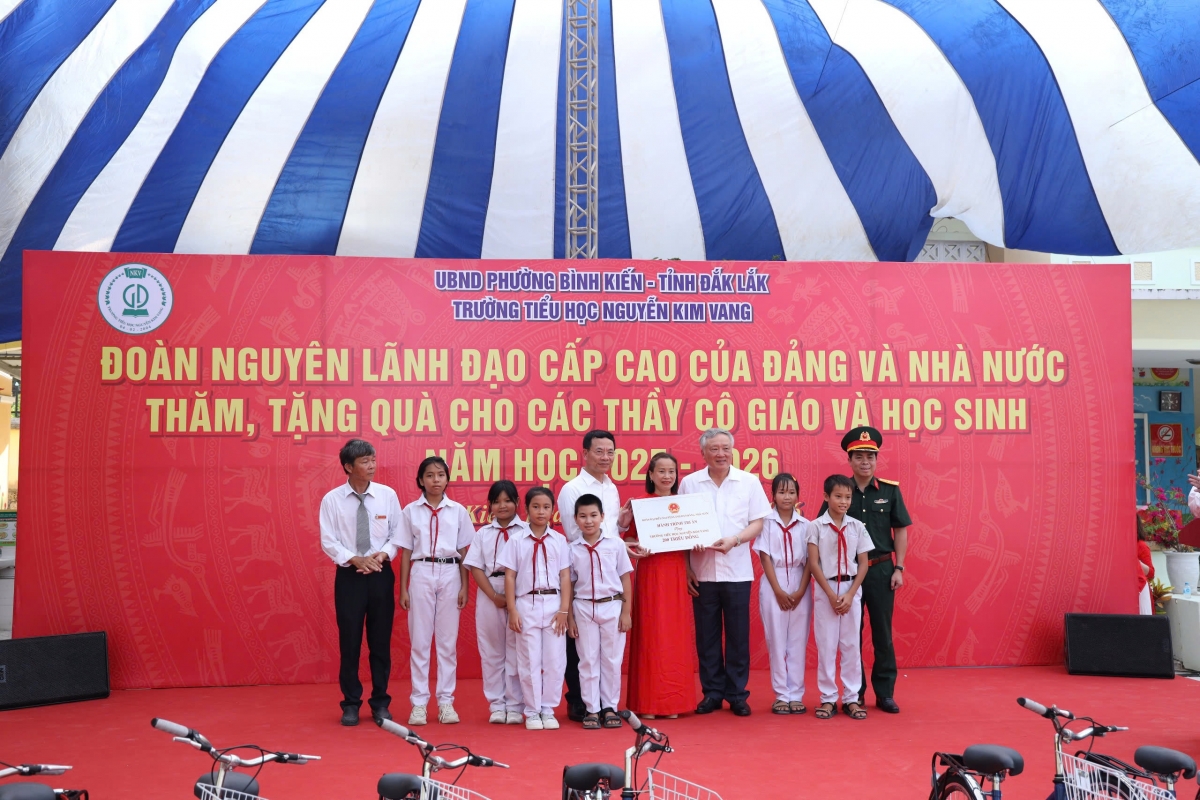 Pôa Nguyễn Hòa Bình diâp hnoăng liăn hriâm ăm hok tro ki mơ-eăm tơkâ luâ xơpá hriâm rơkê tung tơdroăng rêh ối pơlê pơla a bêng Bình Kiến, kong pơlê Dak Lak