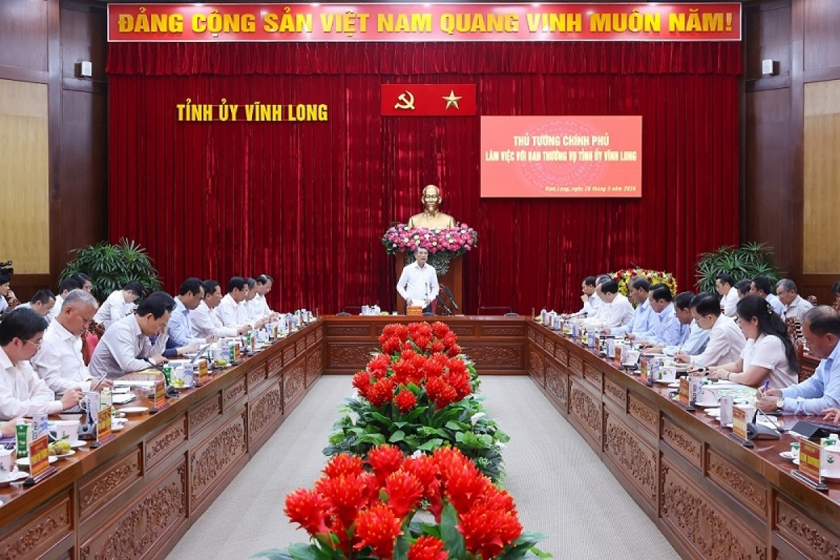 - Thủ tướng Chính phủ Lê Minh Hưng  pah kan đah rnâng kan n’gor uỷ Vĩnh Long