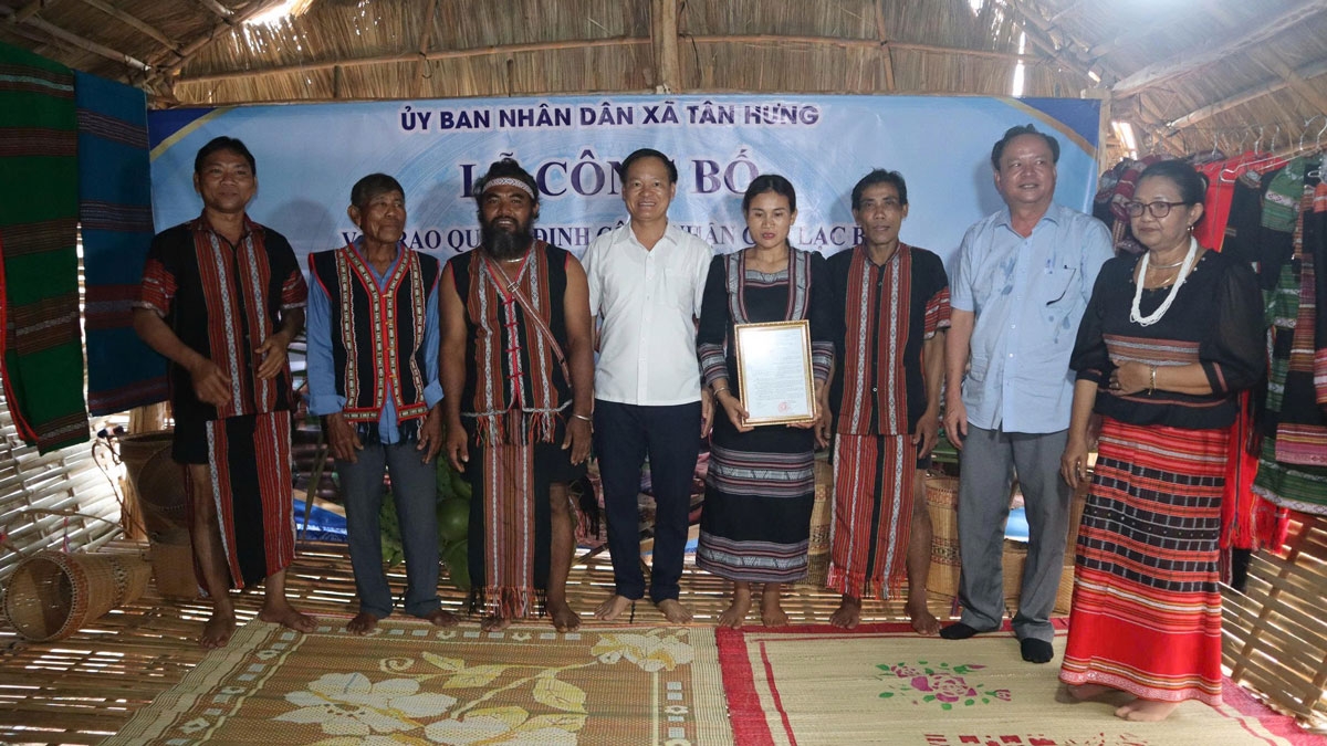 Ra mắt Ban chủ nhiệm câu lạc bộ. Ảnh: Thiên Lý/VOV TP.HCM