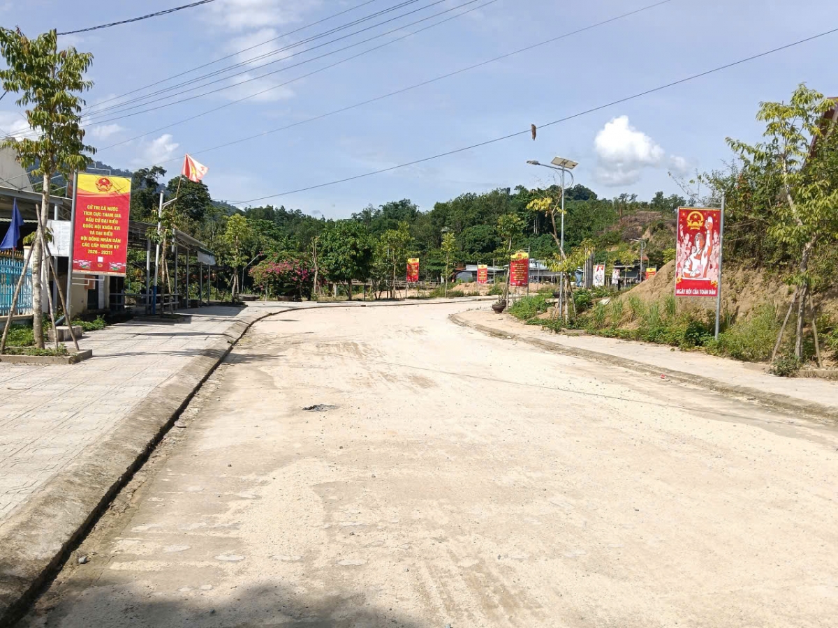 Bộ mặt nông thôn miền núi xã Đắc Pring dần thay tích cực
 