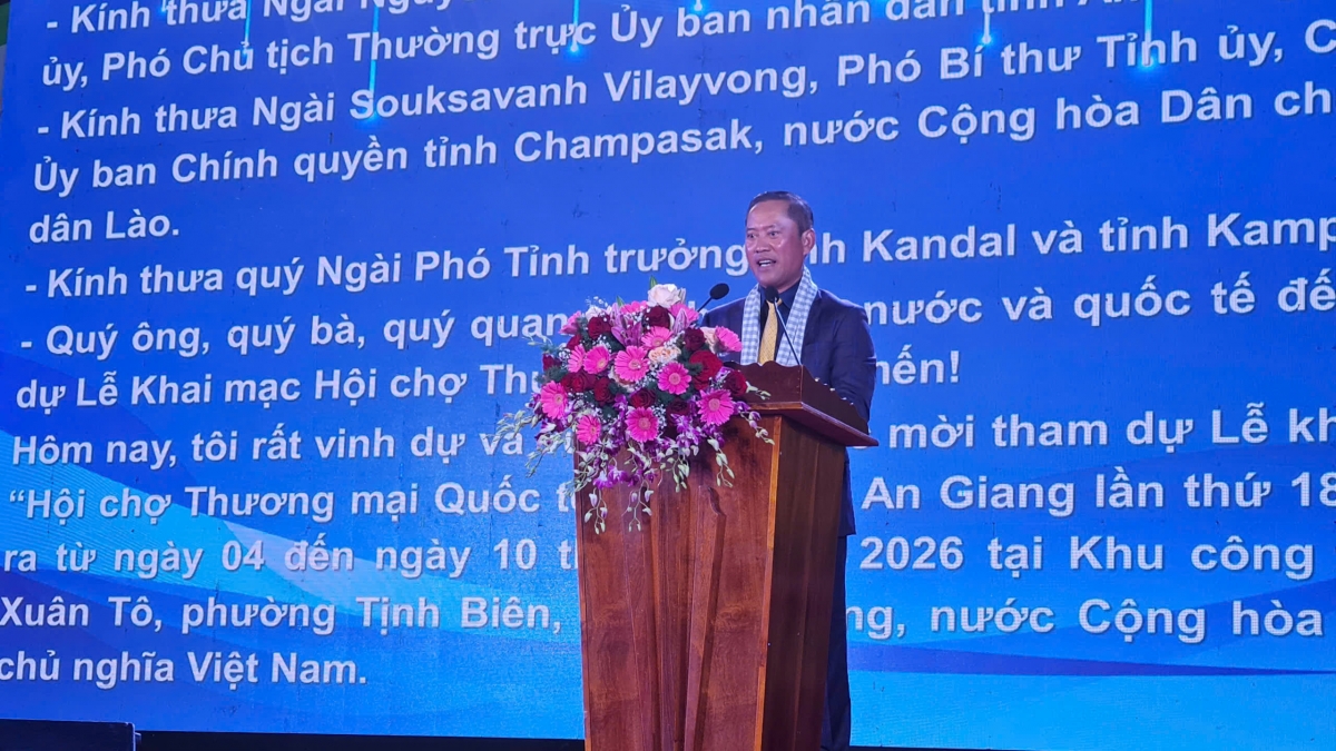 Ngài Vây Sòm-nang (Vei Samnang),Tỉnh trưởng tỉnh Takeo, Vương quốc Campuchia