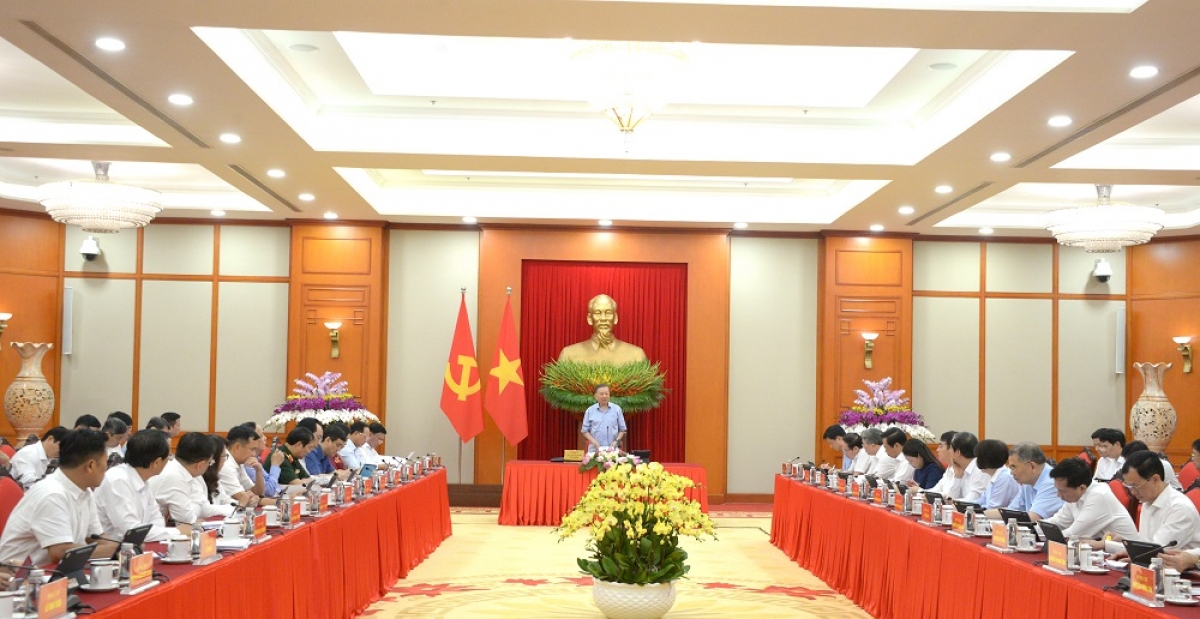 - Khua gĭt gai Đảng, Khua lăn čar Tô Lâm mă bruă hŏng Anôk bruă mtô bi hriăm