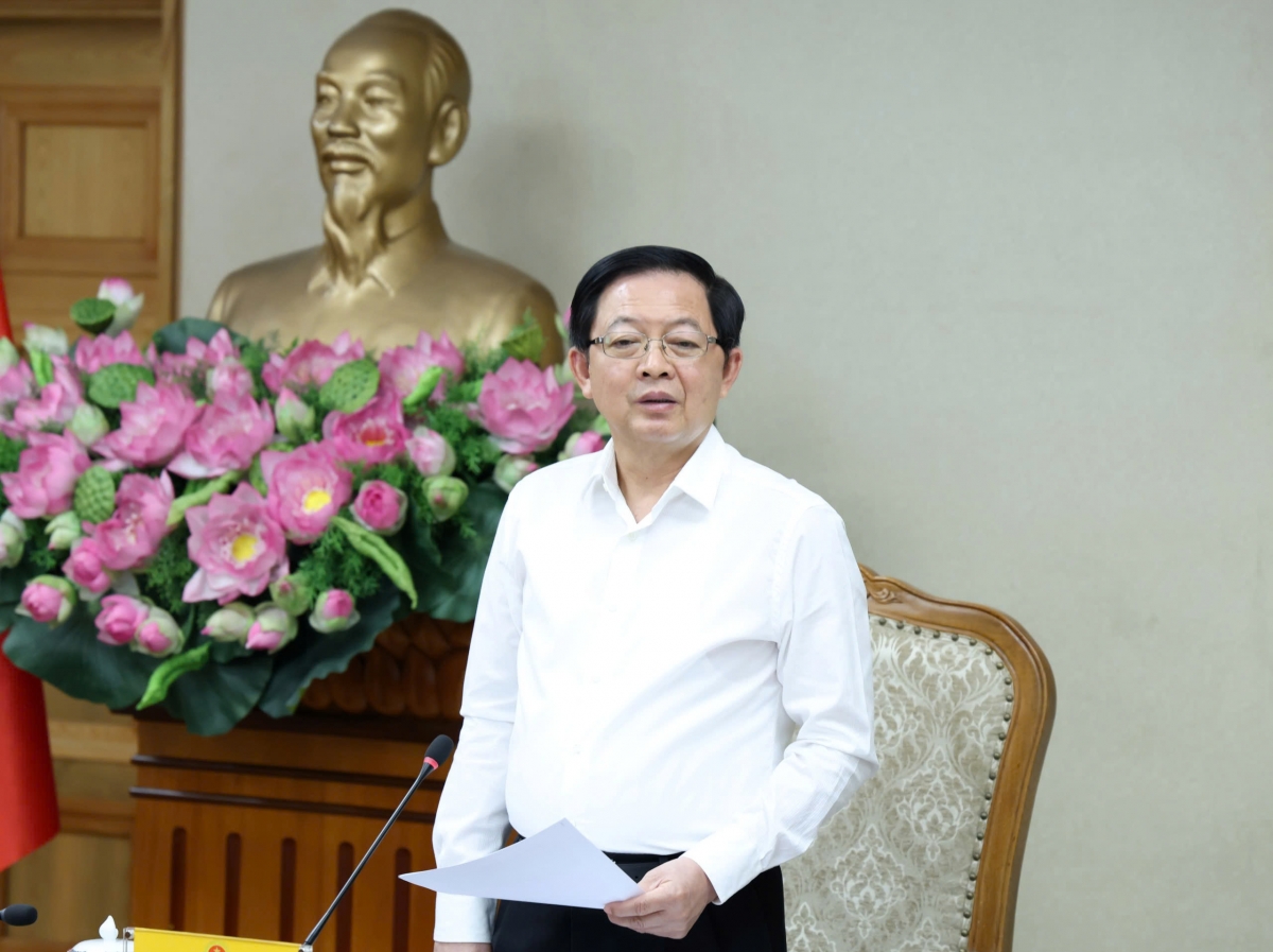 
Phó Thủ tướng Hồ Quốc Dũng pơgơ̆r hop akŏm