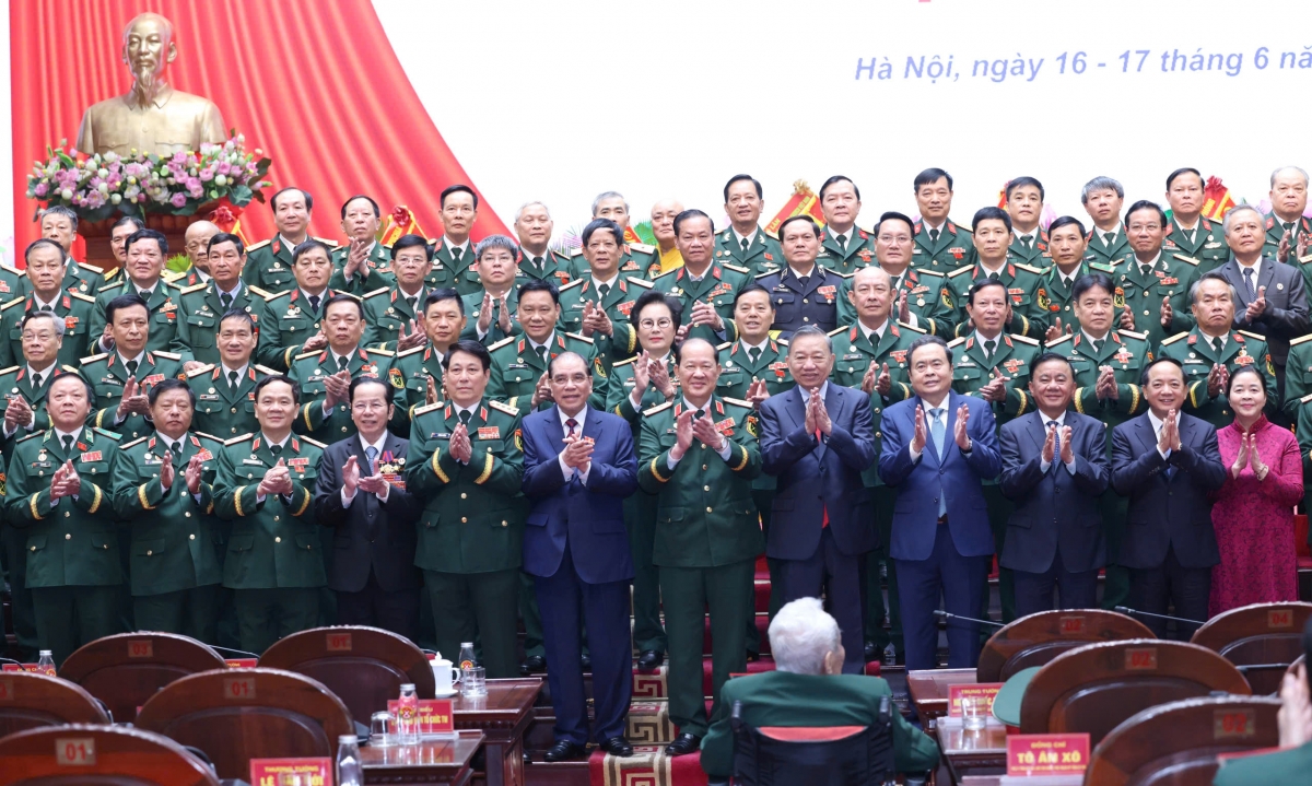 -Khua gĭt gai Đảng, Khua lăn čar Tô Lâm mă bruă hŏng phung kahan hđăp