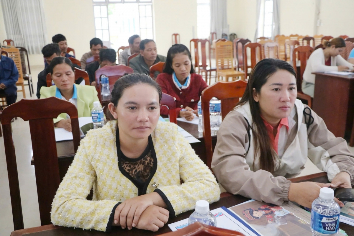 Các đại biểu tham gia tập huấn. 