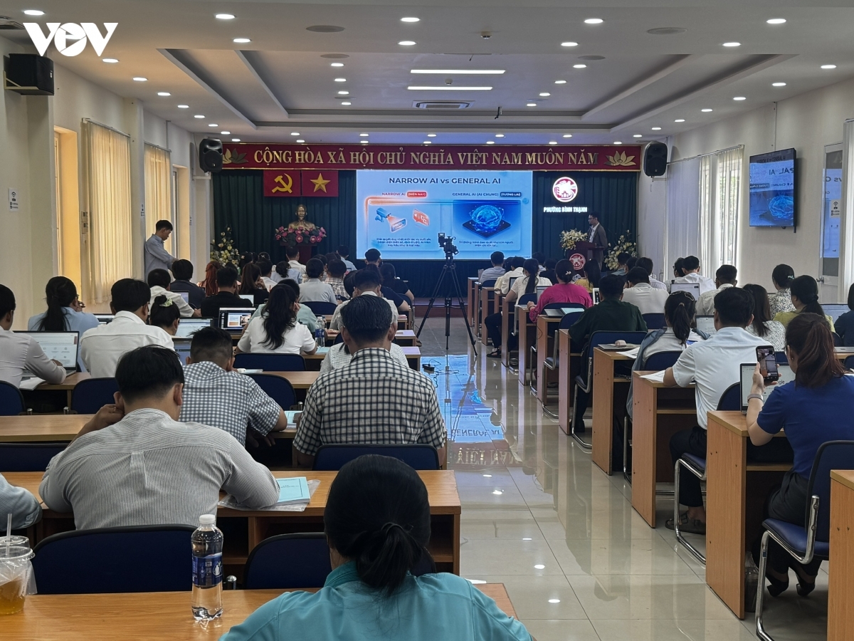 So Ilamo saong Kong nghe Ban raya Ho Chi Minh peih dom tal bac pasram urang jakar, kong chuc xa phuong