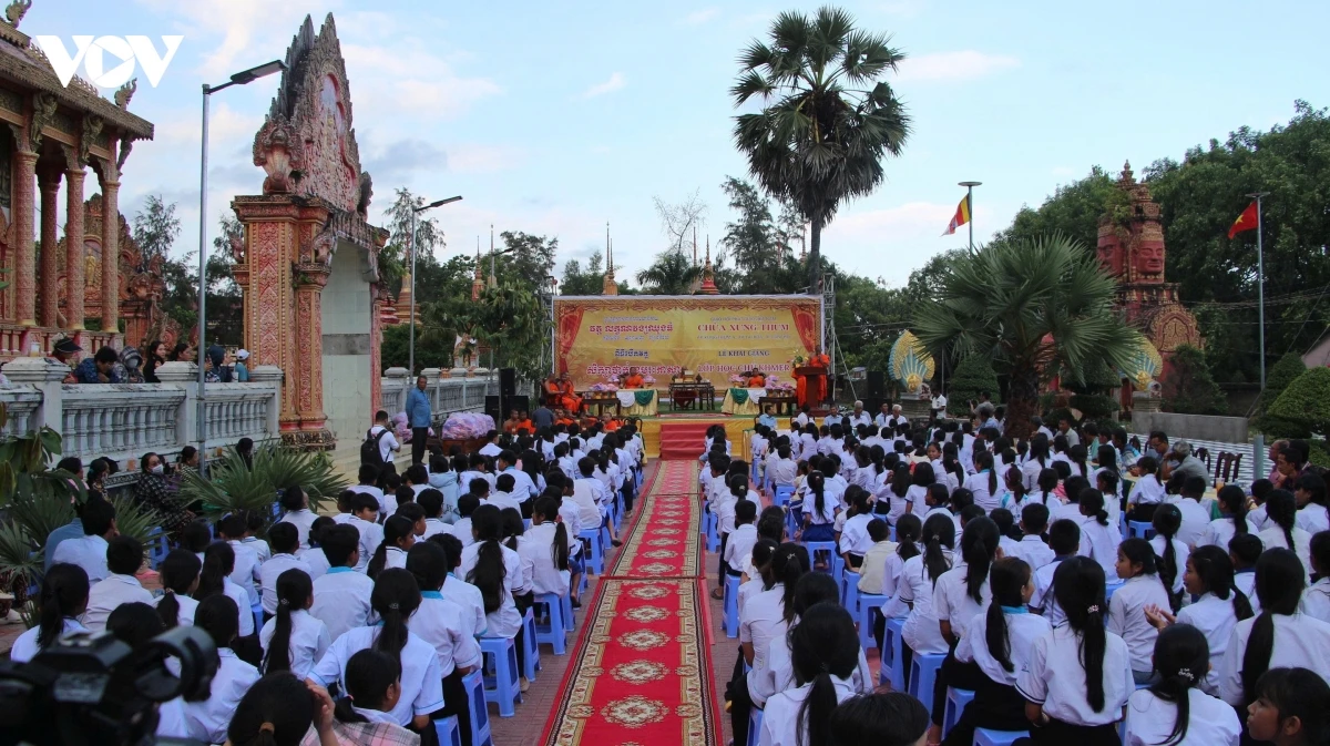 Peih pakak tal bac akhar huroh di sang baha Xung Thum