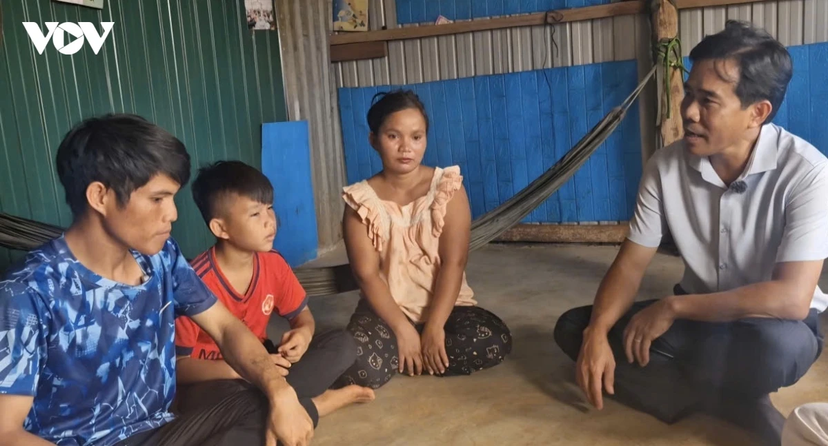 Urang dang akaok xa Ia Dom langyah ka amaik ame di Đam ka bruk ba ngak di sang bac gam daok gam bac