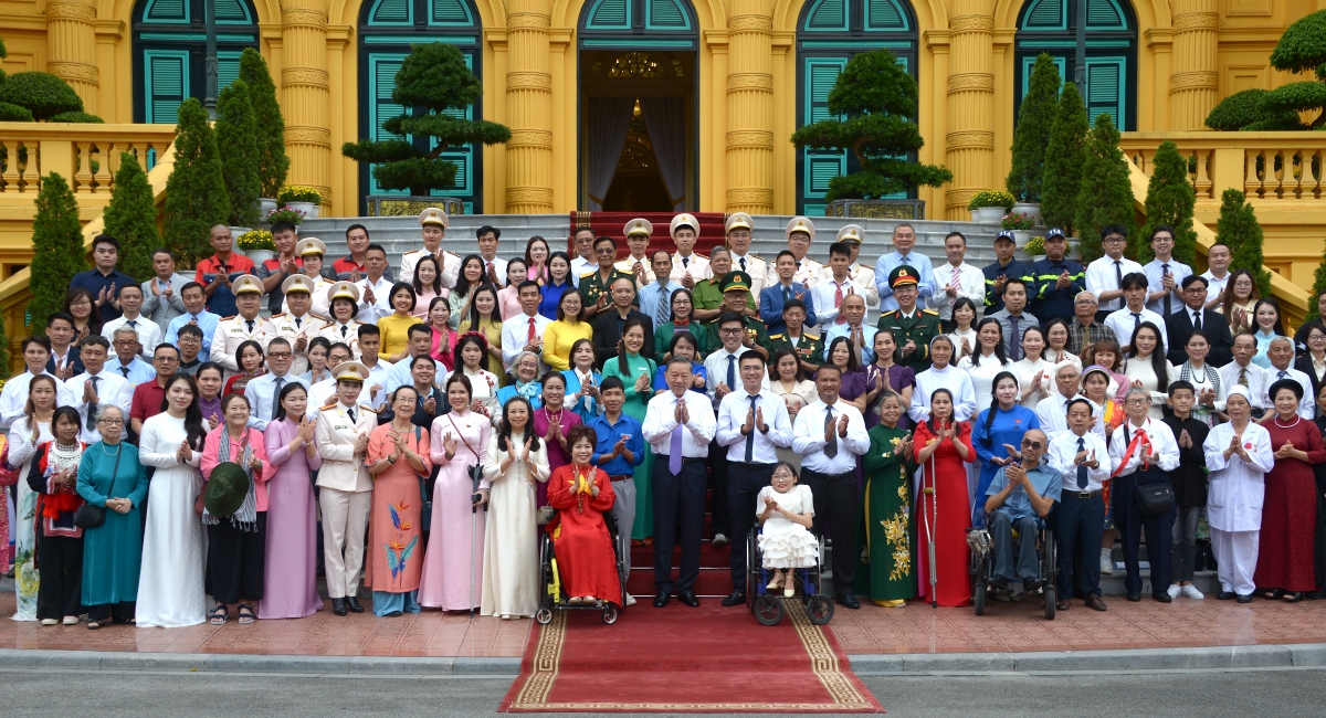 Pôa Tô Lâm, Kăn xiâm pơkuâ hnê ngăn cheăng Đảng, Kăn xiâm hnê ngăn tơnêi têa trâm 100 ngế kơhnâ rơkê tung “Cheăng pêi ki lĕm”