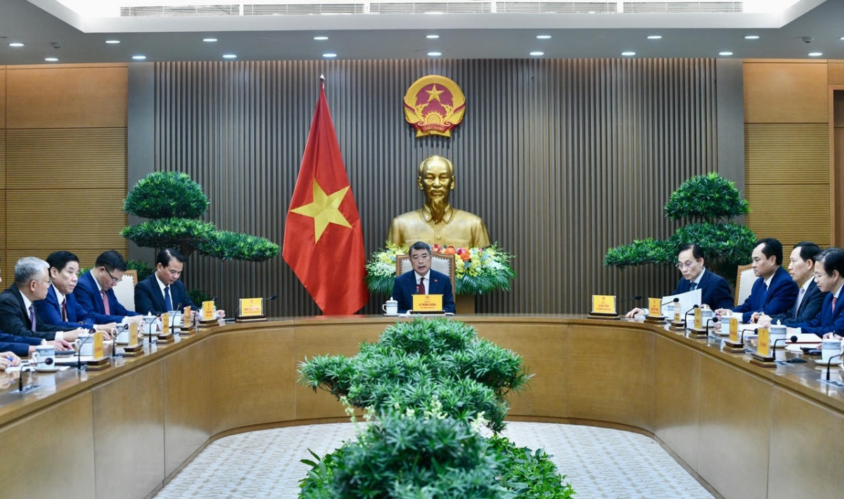 Pôa Lê Minh Hưng, Ngế pro xiâm hnê ngăn tơnêi têa tơpui tơno ƀă pôa Lý Cường, Ngế pro xiâm hnê ngăn kong têa Sinuâ.
