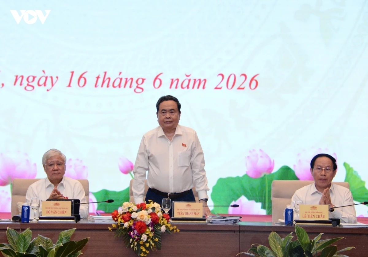 -Khua Bruă Kbĭn ala Trần Thanh Mẫn blŭ hrăm hlăm klei kƀĭn.
