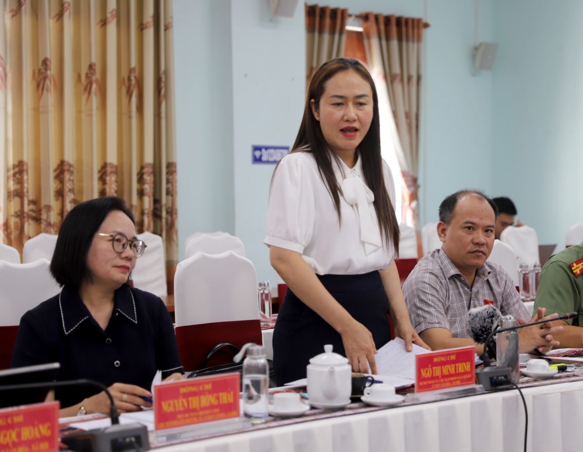 Đại biểu chỉ ra những hạn chế trong công tác quản lý du lịch (Ảnh: H'Xíu)