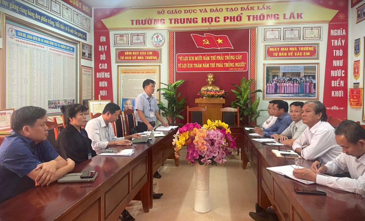 Đắk Lắk kơl an kon hoc kual jêr jŏt râng thi tốt nghiệp THPT.