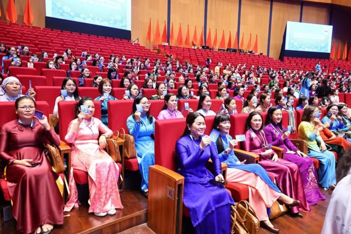 Phung bi ala bi mklă ti Klei bi kƀĭn tal sa phung mniê kluôm ala tal XIV