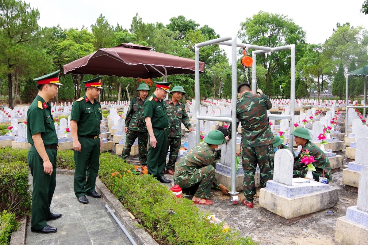 Lấy mẫu, số hóa thông tin và bàn giao mẫu hài cốt liệt sĩ tại Nghĩa trang Liệt sĩ Quốc gia Đường 9