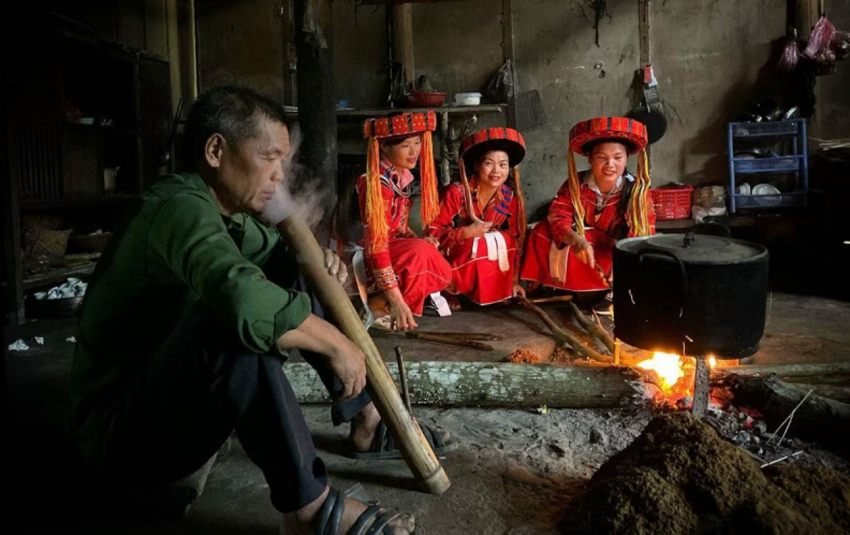Nhiều nghiên cứu cho rằng người Pà Thẻn có mối quan hệ mật thiết
với người Hmông và người Dao - Ảnh: Thành Đạt.