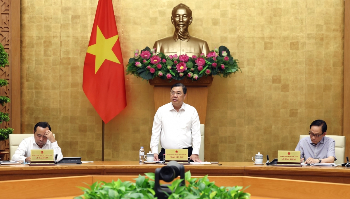 Pôa Phạm Gia Túc, Phŏ Ngế pro xiâm hnê ngăn tơnêi têa tối tơbleăng a rôh hôp