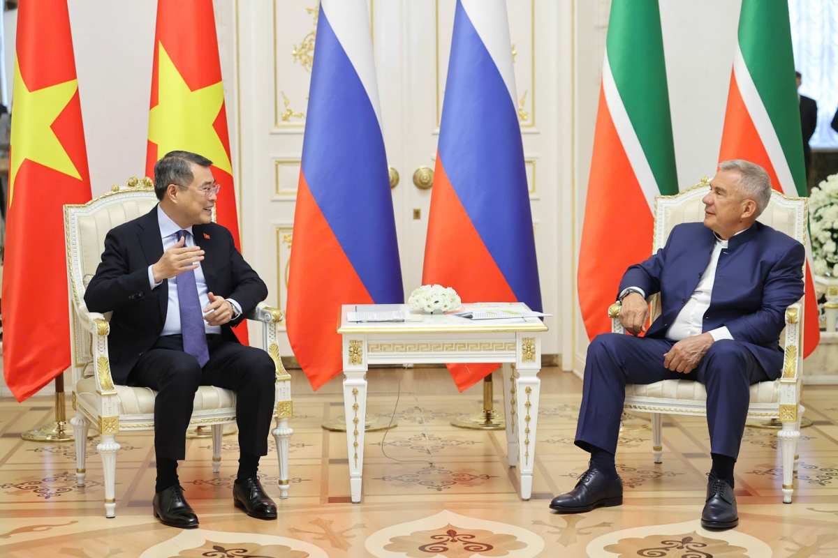 -Khua knŭk kna  Lê Minh Hưng lehanăn pô djă akŏ ala čarTatarstan