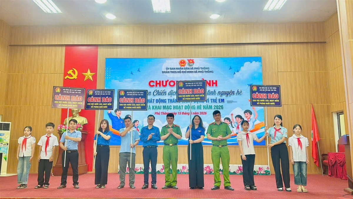 Đoàn Thanh niên các địa phương đẩy mạnh tuyên truyền phòng, chống đuối nước cho trẻ em. Ảnh: Công Luận/VOV Đông Bắc