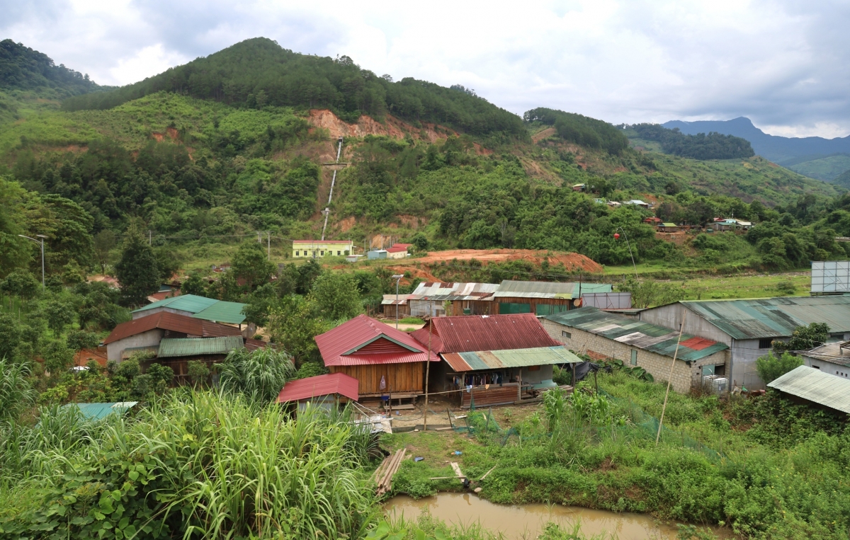 
Tơring Măng Ri, dêh char Quảng Ngãi. 