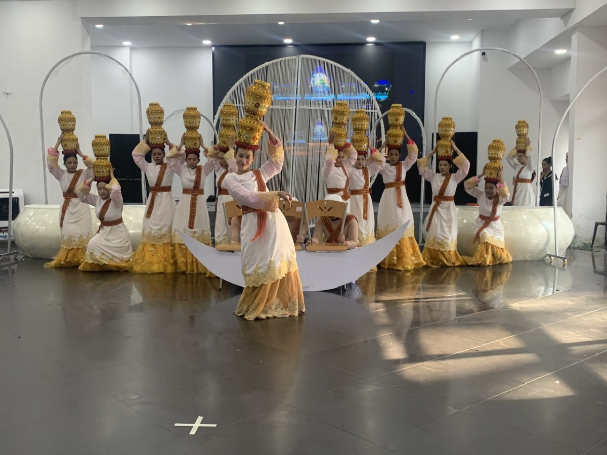 Kapul Cam Ban raya Ho Chi Minh pasram tamia