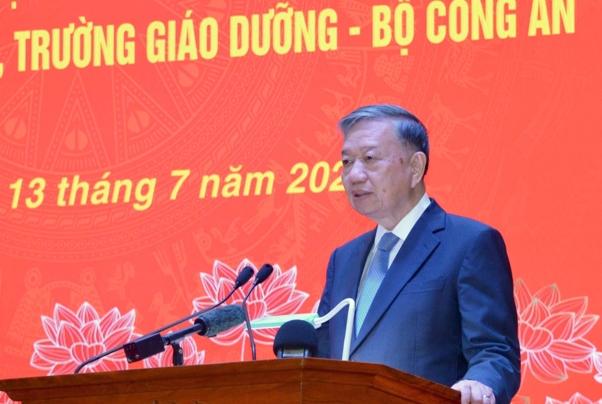 
Tổng Bí thư, Kơdră teh đak bơ̆n Tô Lâm pơma ah jơ pơm jang