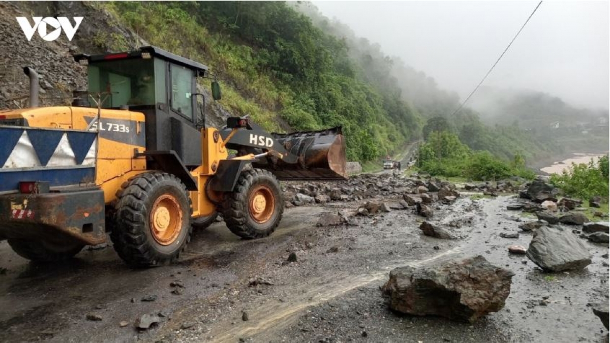 Chủ động về máy móc, thiết bị, nhân lực, sẵn sàng ứng phó với phương châm "4 tại chỗ". Ảnh: Thu Thùy-TTTB