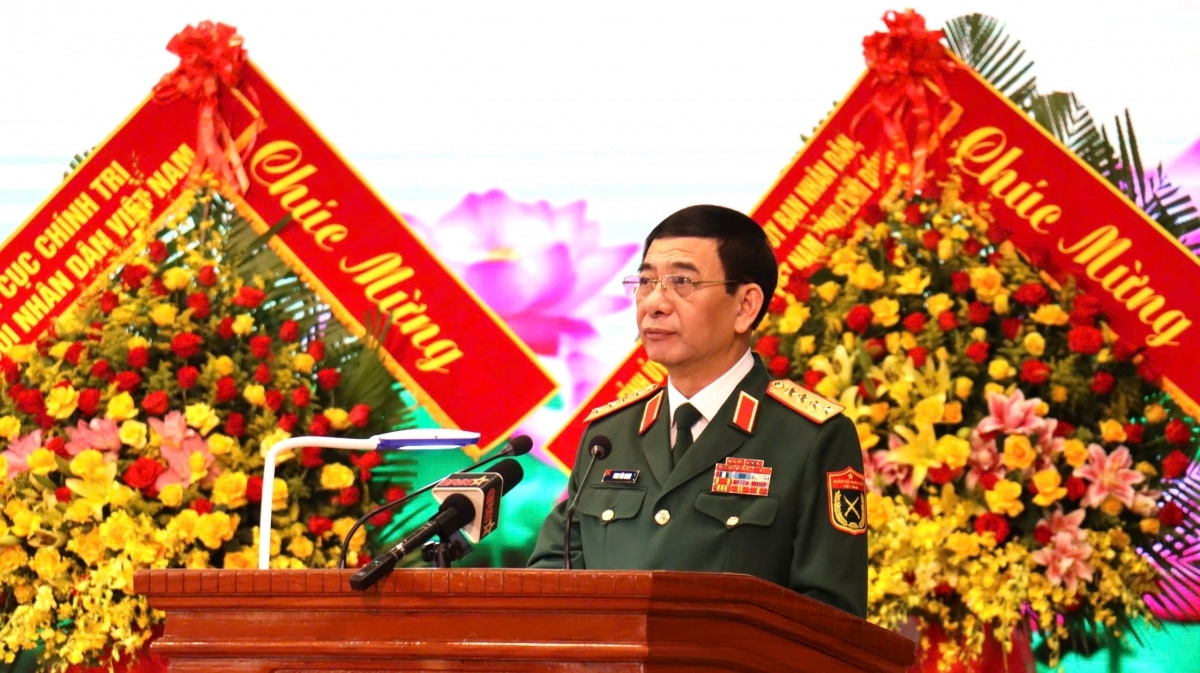 Khua tơhan krên dên ơi Phan Văn Giang lăng yôm hơdôm tơlơi dưi prong mơng sang hră pơtô tơhan blah ƀơi rŏng lŏn