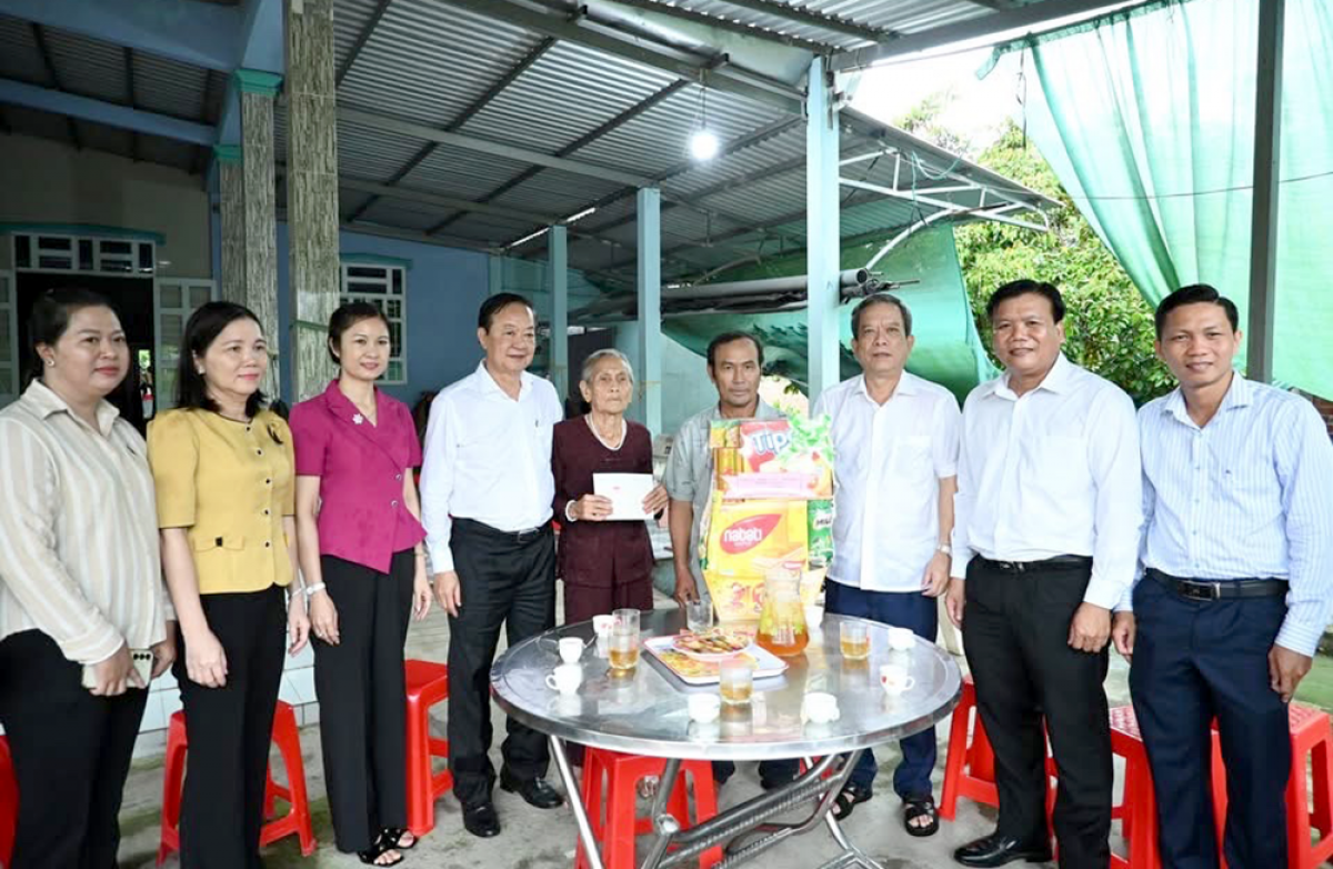 Ban raya Can Tho pahadar dom Amaik Viet Nam anh hung, baoh sang sarak saong urang daong bruk katmang meng kal