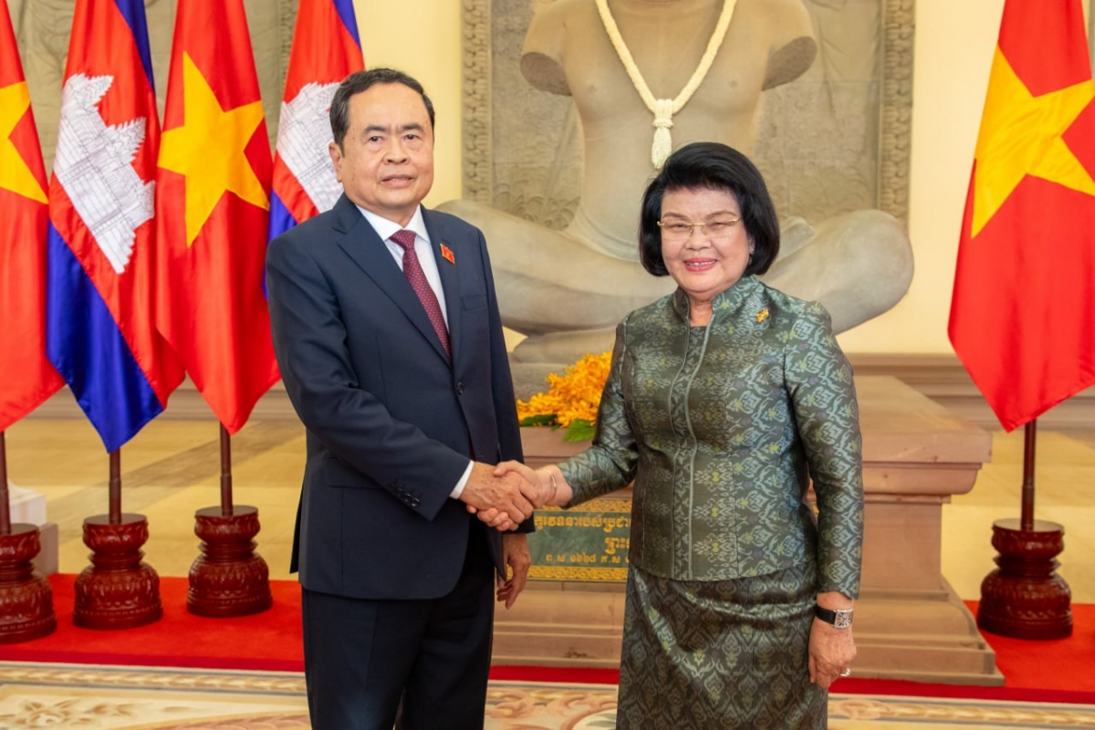 Kơdră Quốc hội Trần Thanh Mẫn păng Kơdră Quốc hội Campuchia Samdech Khuon Sudary 