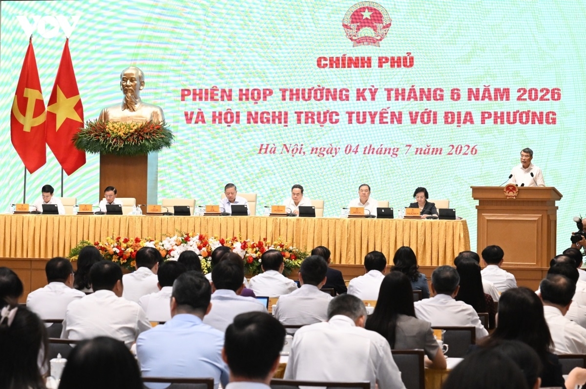 Thủ tướng Lê Minh Hưng phát biểu khai mạc phiên họp.