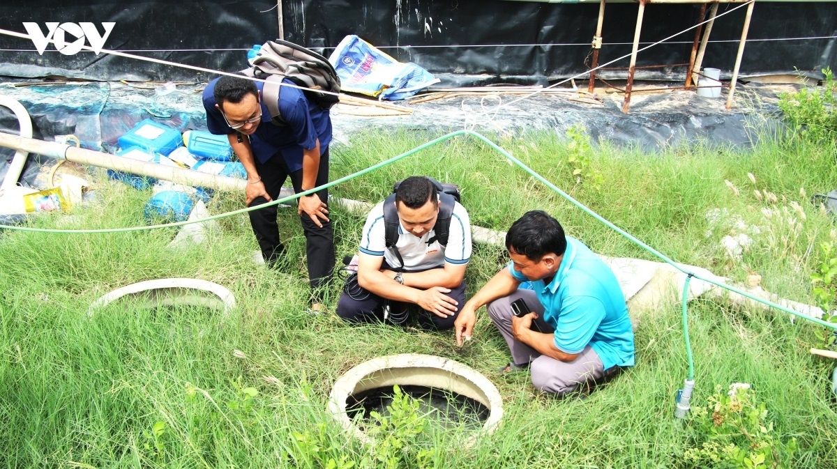 Hareik nerak dalam bruk raong glang mek ngak tabiak kaya pandar