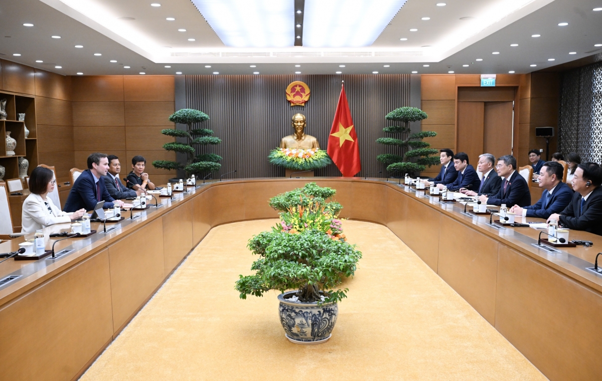 Khua knŭk kna Lê Minh Hưng drông Khua bi ala Keh prăk dlông rŏng lăn