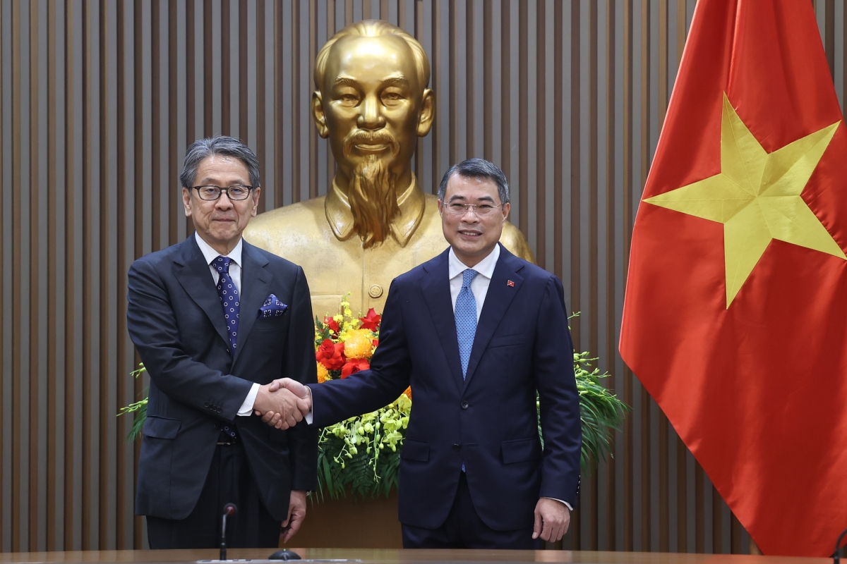Khua knŭk kna drông khua knơ̆ng prăk JBIC