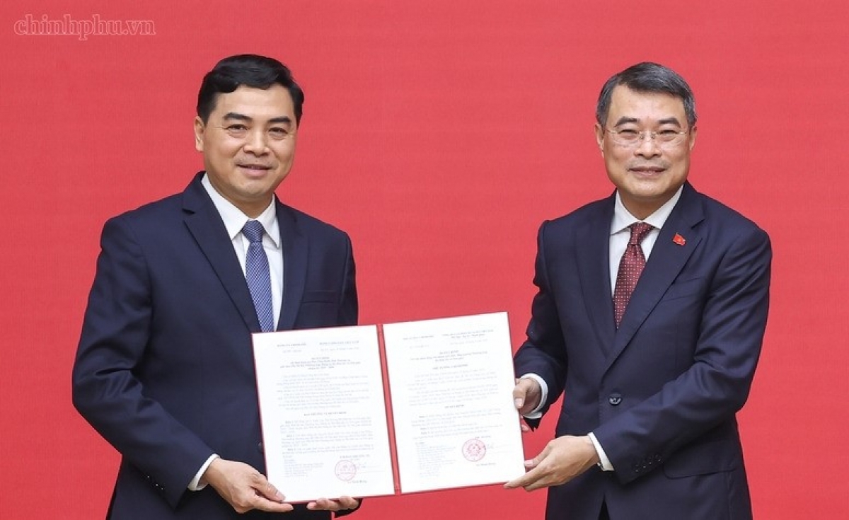 Pôa Lê Minh Hưng, Ngế pro xiâm hnê ngăn tơnêi têa diâp Pơkâ pôk phŏ ngế xiâm ngăn Hdrông kuăn ngo ƀă tơdroăng Tiô khôp ăm kơ pôa Nguyễn Hoài Anh