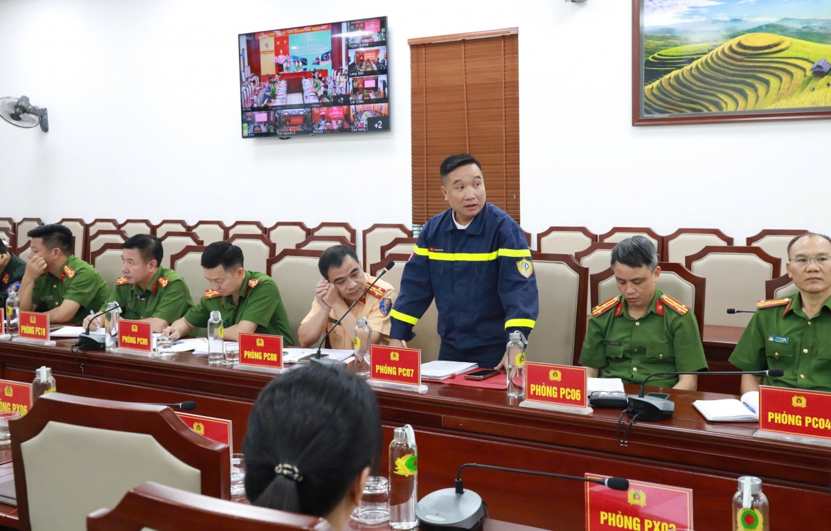 Các đại biểu tham luận tại buổi Hội ý (Ảnh: Thừa Xuân)