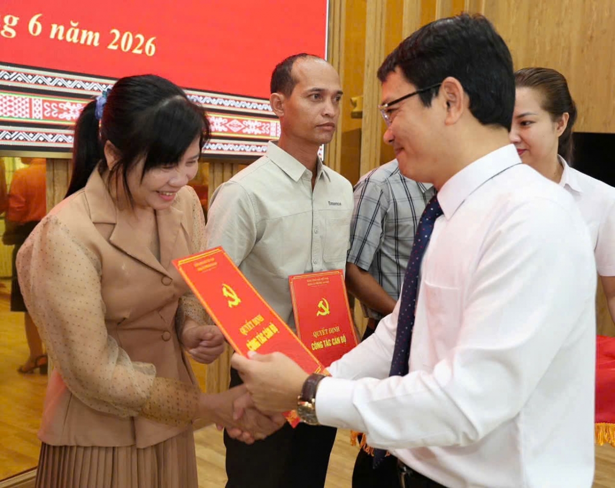 Khu cheăng cheăng Chi ƀô̆, Ngế ki pơkuâ ƀuôn xo pơkâ, hbrâ rơnáu pêi dêi hnoăng cheăng a mâu thôn pơlê klêi kơ’nâi ‘mot tơkŭm
