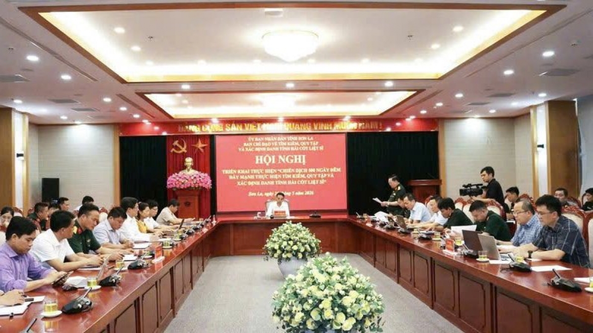 Thực hiện đạo lý "Uống nước nhớ nguồn", tỉnh Sơn La triển khai chiến dịch lấy mẫu ADN gần 600 phần mộ liệt sĩ chưa xác định danh tính. Đây là một hành trình linh thiêng, một cuộc chạy đua với thời gian bằng tất cả lòng biết ơn và trách nhiệm. Ảnh: Nhóm PV/VOV Tây Bắc