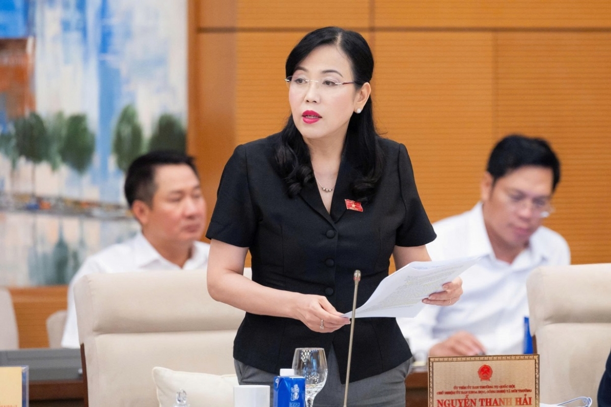 Bà Nguyễn Thanh Hải - Chủ nhiệm Ủy ban Khoa học công nghệ của Quốc hội phát biểu tại phiên họp