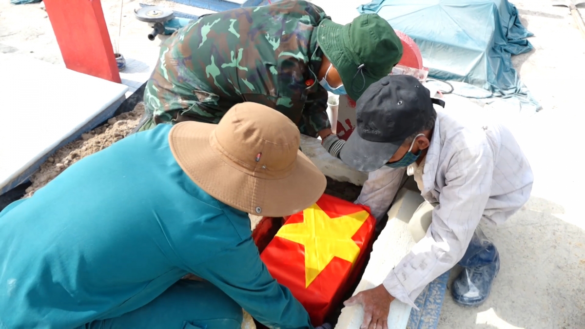 Bruă klơi rŭ pơsat tơhan či mă pơčeh pơčrang hơmâo ngă djom, thâo pơpŭ