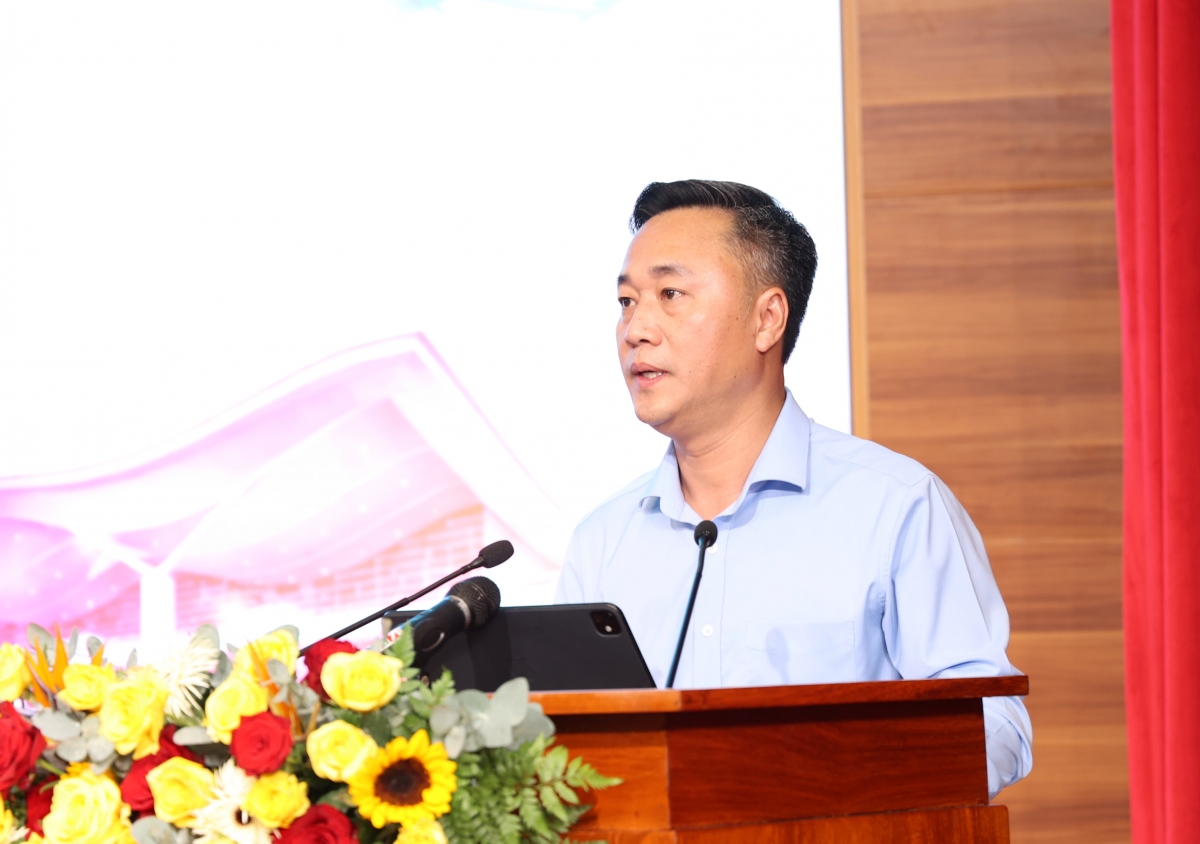 Ƀok Nguyễn Việt Hùng, Kơdră vei lăng kon pơlei dêh char Khánh Hòa pơma tơ̆ hop akŏm