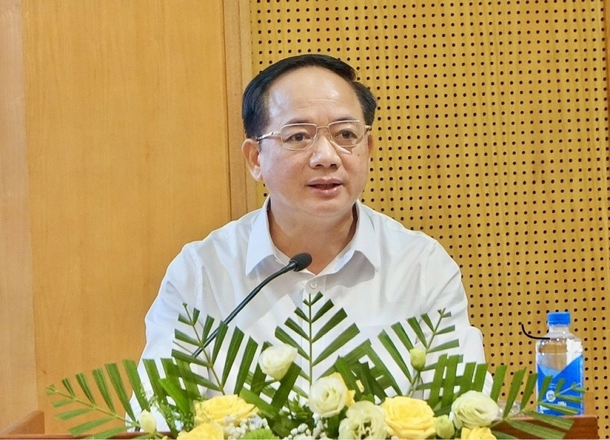Trưởng ban Tuyên giáo và Dân vận Trung ương Trịnh Văn Quyết phát biểu tại hội nghị.