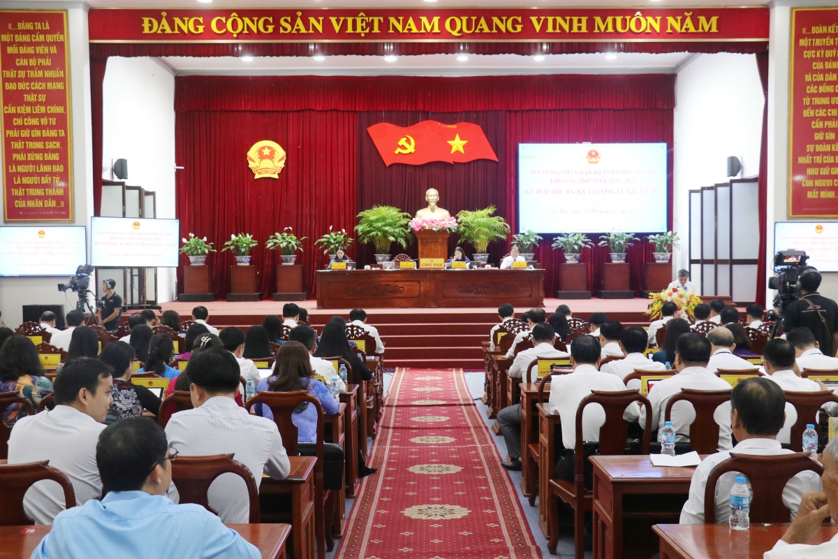 Quang cảnh Kỳ họp