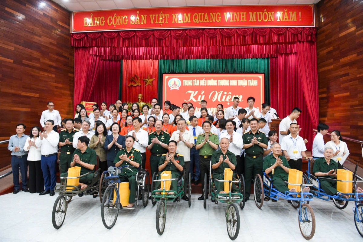 Pôa Tô Lâm, Kăn xiâm pơkuâ hnê ngăn cheăng Đảng, Kăn xiâm hnê ngăn tơnêi têa hbru tơmeăm ăm mâu mố đô̆i tro rong, mố đô̆i châi tamo a Tíu cheăng pơlât