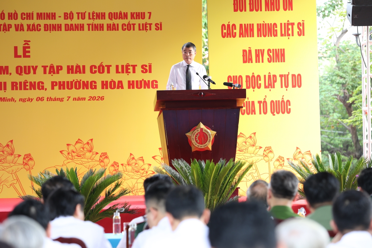 -Khua Knŭk kna Lê Minh Hưng blŭ hrăm ti knăm tui duah, bi kƀĭn klang lĭng kahan êngiă asei ti war mnga Lê Thị Riềng.